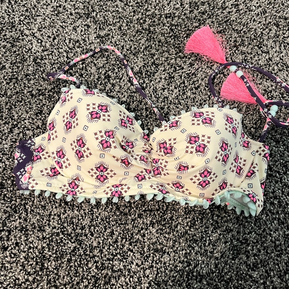 Victoria's Secret Multicolor Bohemian Print Bikini Top 32B